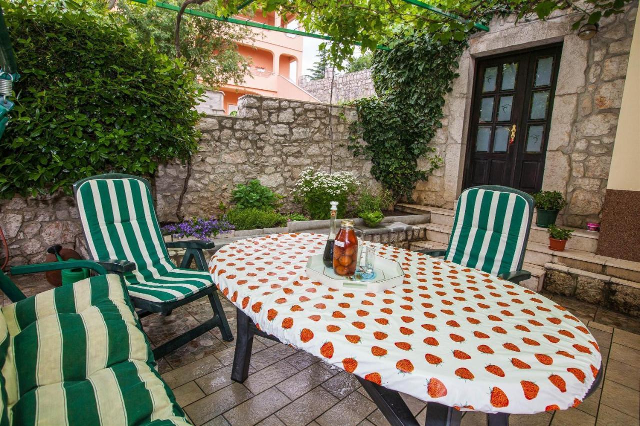 Apartments With A Parking Space Crikvenica - 11307 Buitenkant foto