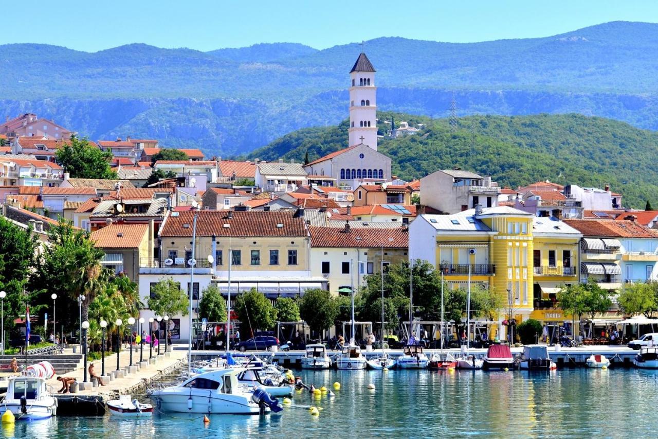 Apartments With A Parking Space Crikvenica - 11307 Buitenkant foto